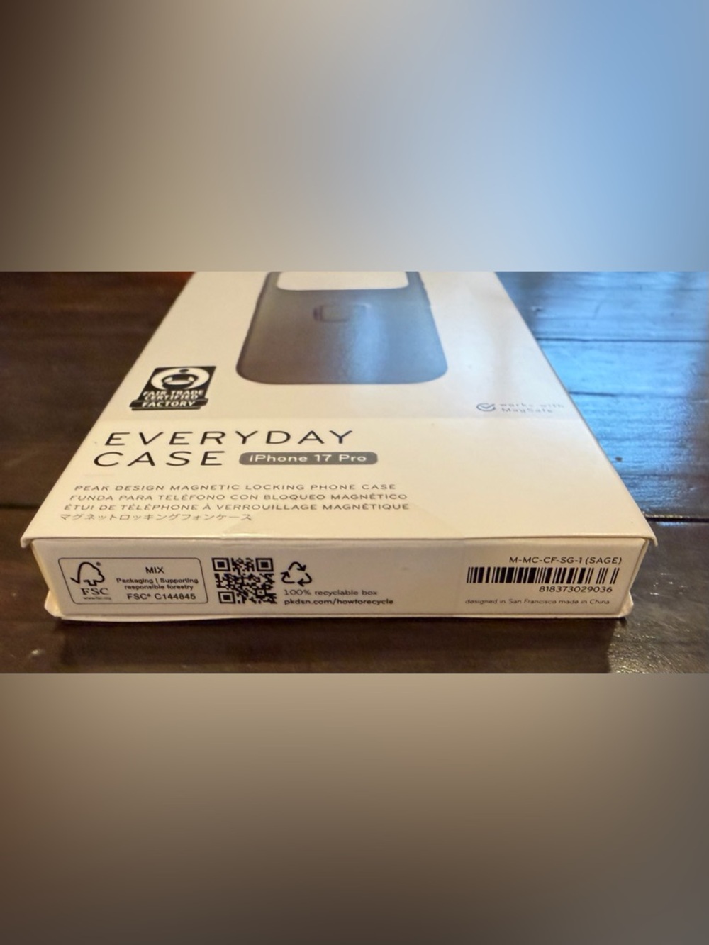 Peak Design Everyday Case for iPhone 17 Pro - Picture 4 of 6
